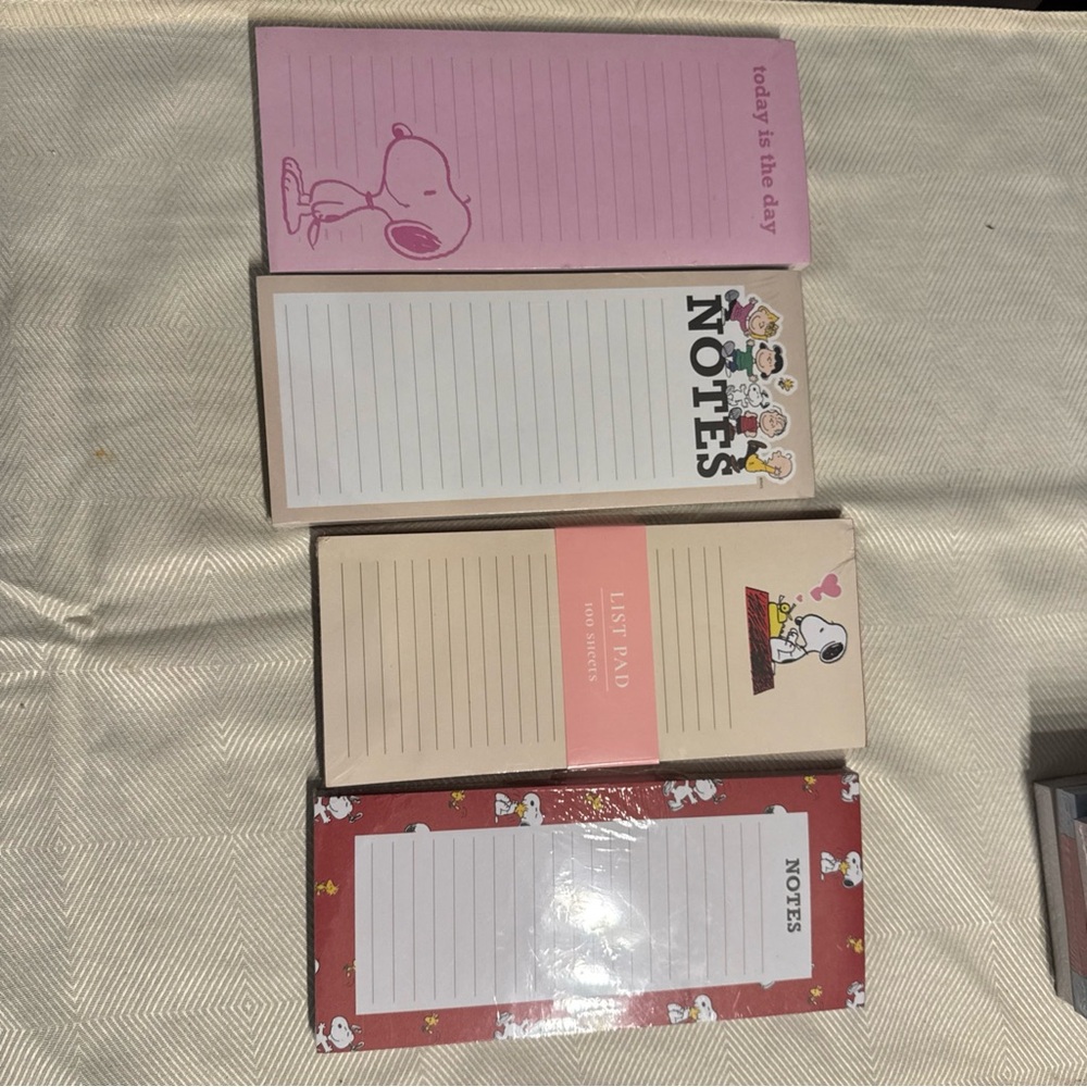Snoopy Themed Notepad Set